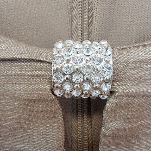 ELIZA J Dress EMBELLISHED RHINESTONES CRUSHED TAFFETA CHAMPAGNE‎ SHEATH Size 4 - Picture 4 of 12